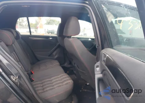 2010 Volkswagen Gti 4-Door z USA, uszkodzony, nr VIN WVWHD7AJ3AW243727